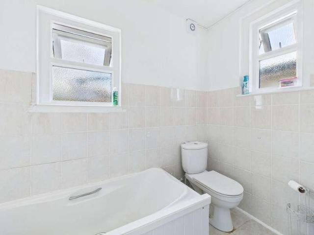 Flat for sale in Worthing, West Sussex