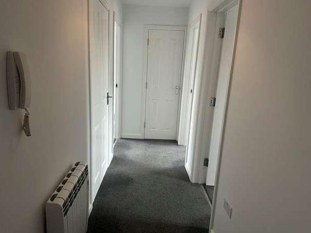 Flat for sale in Thatcham, West Berkshire