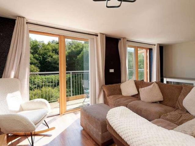 Flat for sale in Glasgow, Gilshochill