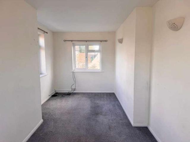 Flat for sale in Berrick Salome, Oxfordshire