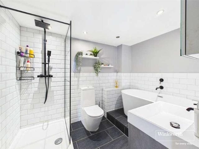 Flat for sale in Reading
