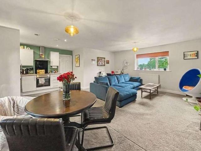 Flat for sale in Kirkhams, Bury