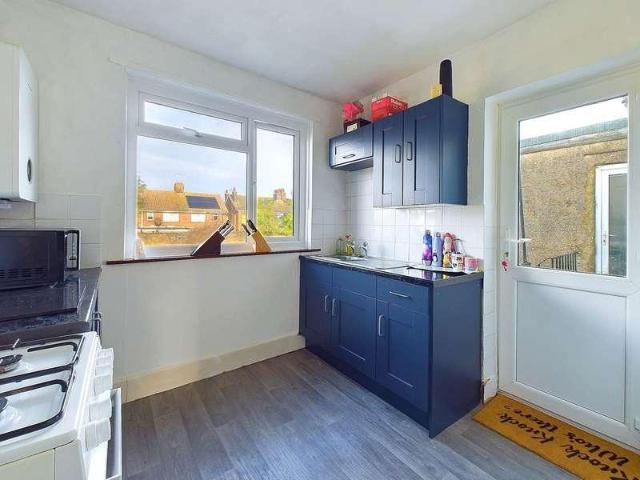 Flat for sale in Worthing, West Sussex