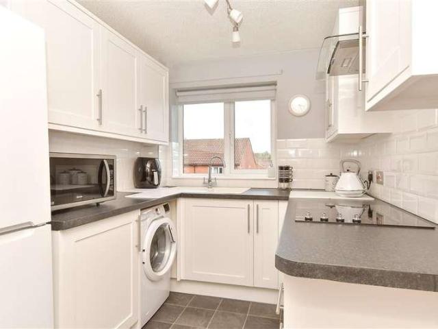 Flat for sale in Wayfield, Chatham