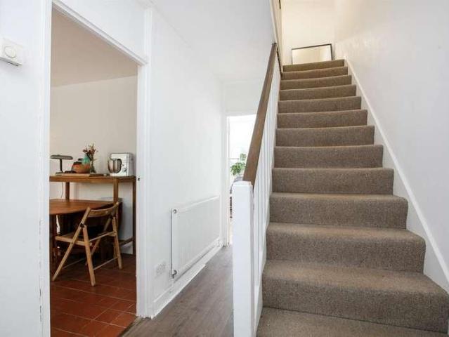 Flat for sale in Camberwell, Greater London