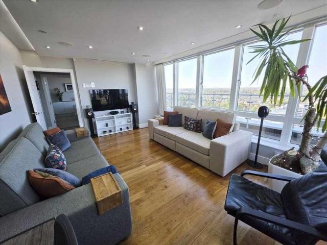 Flat for sale in Basingstoke, Basingstoke and Deane