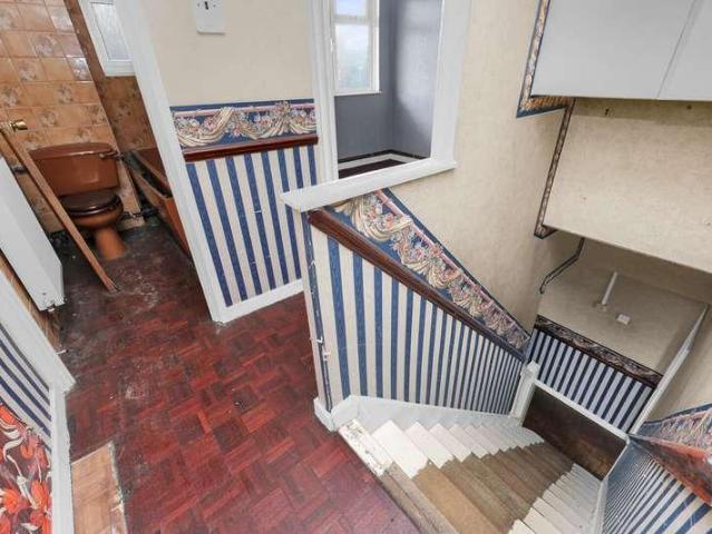 Flat for sale in De Beauvoir Town, Greater London