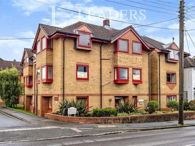 Flat for sale in Perryfields, West Sussex