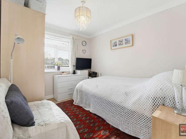 Flat for sale in Lower Halliford, Surrey