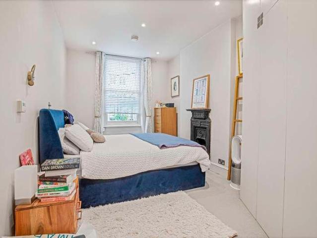 Flat for sale in Kensal Town, Maida Vale