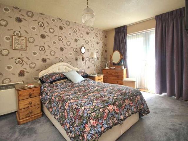 Flat for sale in St John's, Woking