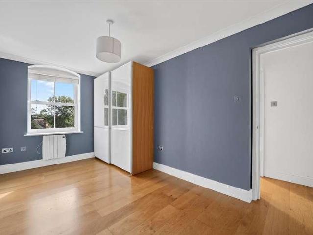 Flat for sale in Fordham Heath, Essex