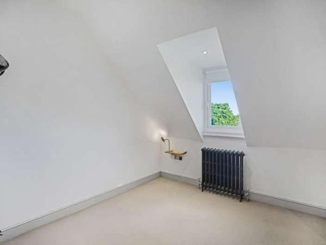 Flat for sale in London Borough of Bromley, Greater London