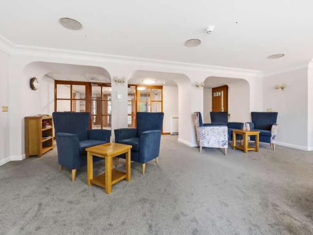 Flat for sale in St. Mildred's, The Bridge