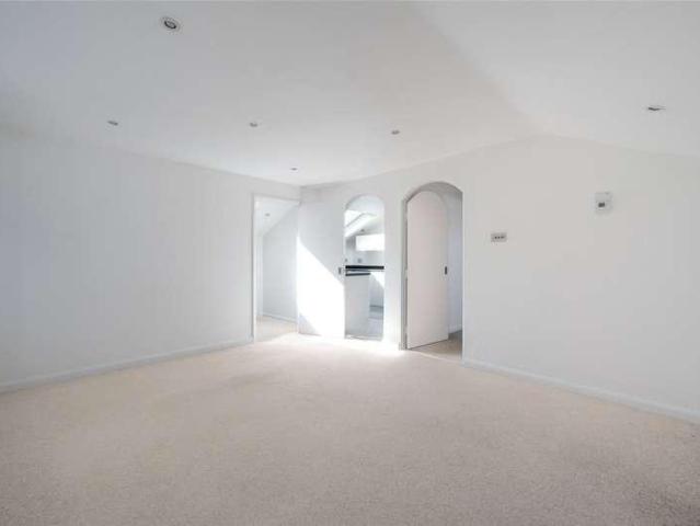 Flat for sale in City of Westminster, Greater London