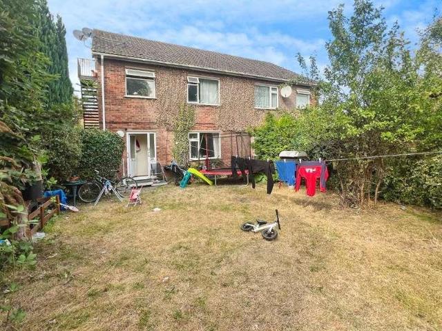 Flat for sale in Wisbech, Four Gotes