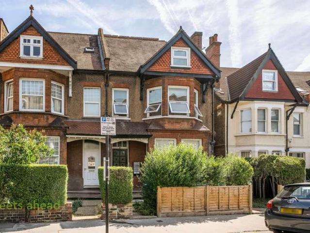 Flat for sale in London Borough of Croydon, South Norwood