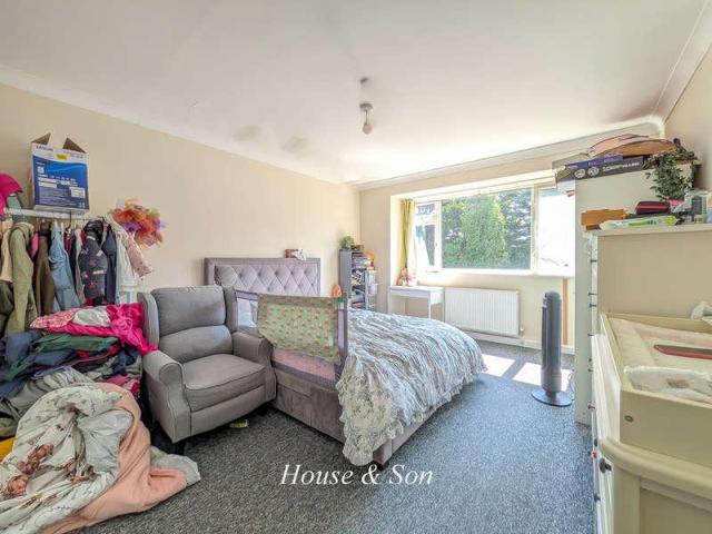 Flat for sale in Talbot Village, Bournemouth