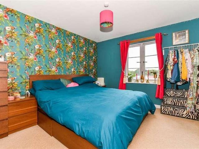 Flat for sale in Brook Street, Bourne Vale