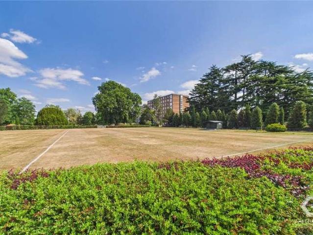 Flat for sale in Glynde, West Sussex