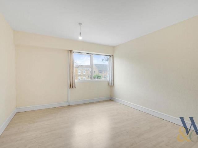 Flat for sale in Brixworth
