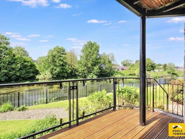Flat for sale in Flookburgh