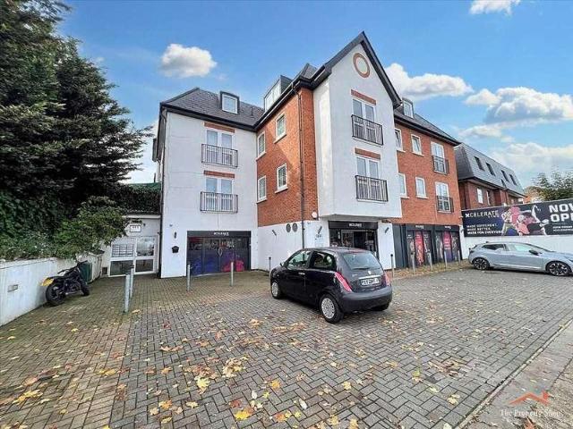 Flat for sale in London Borough of Barnet, Greater London