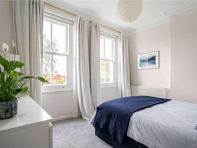 Flat for sale in London Borough of Haringey, Greater London
