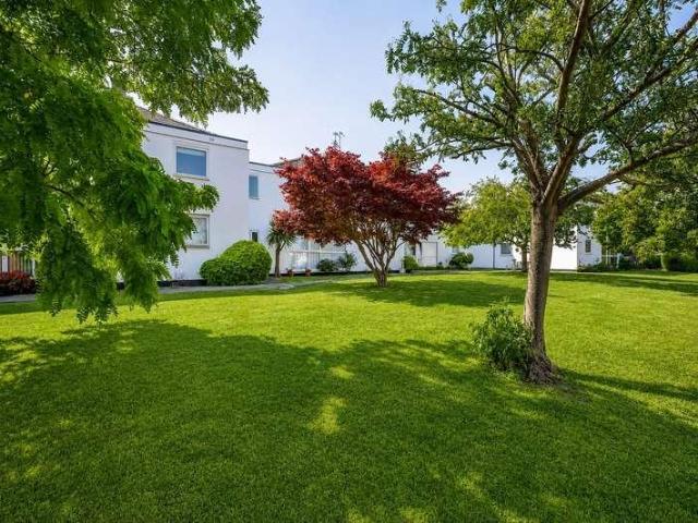 Flat for sale in Shortlands, Greater London