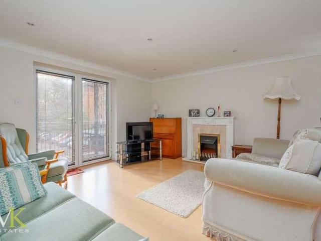 Flat for sale in West Cliff, Bournemouth