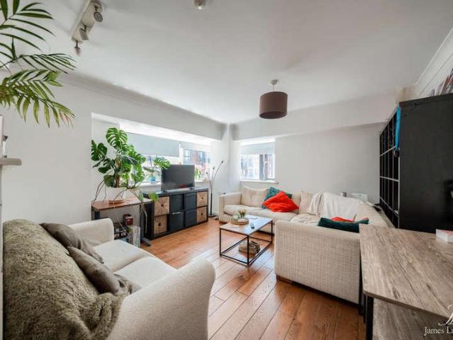 Flat for sale in Highgate, West Midlands