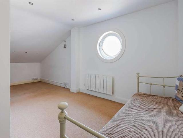 Flat for sale in Barry Island, Barry