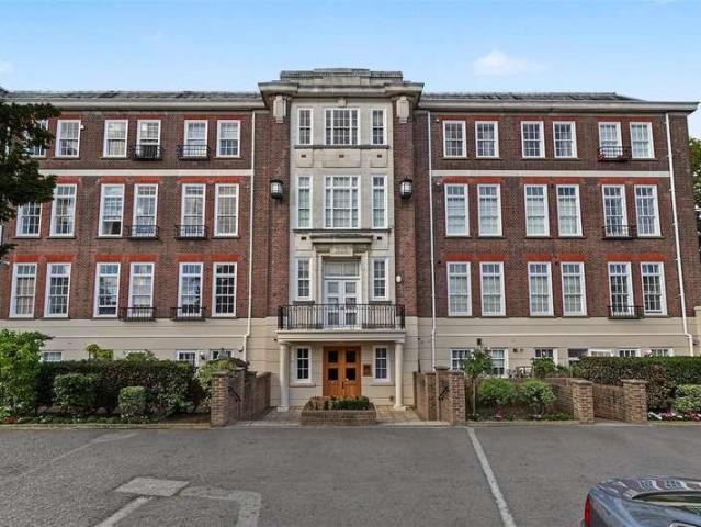 Flat for sale in London Borough of Enfield, Greater London