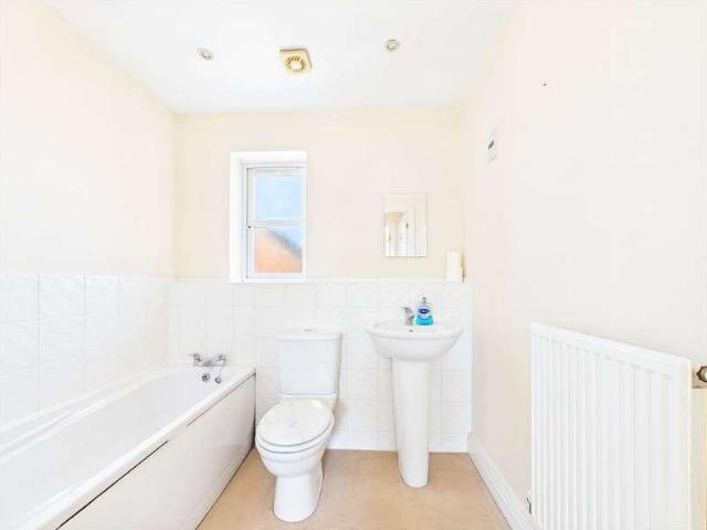 Flat for sale in Westlands, Crookhill