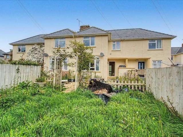 Flat for sale in Pembroke Dock, Wales