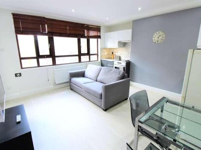 Flat for sale in King's Cross, Greater London