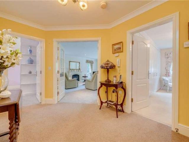 Flat for sale in Pool, West Yorkshire