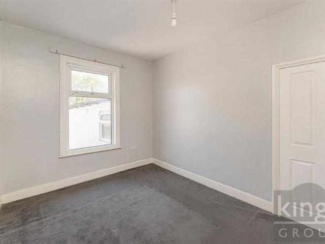 Flat for sale in Greater London