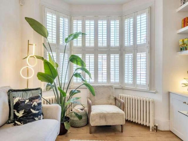 Flat for sale in Greater London