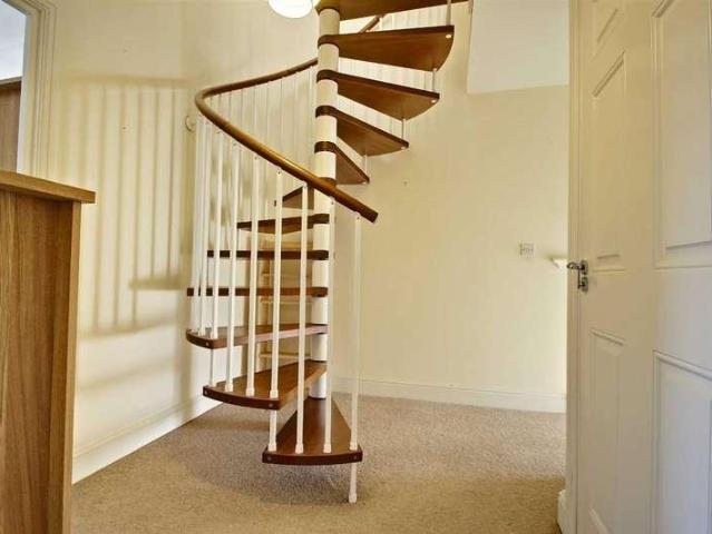 Flat for sale in Felden, Pouchen End
