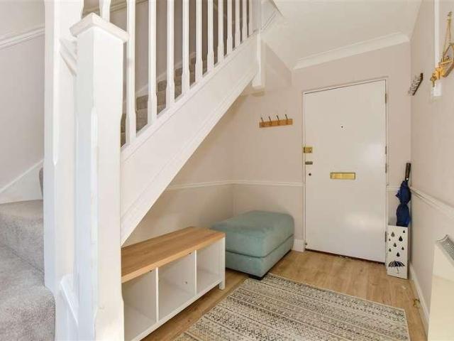 Flat for sale in Highwood, Horsham