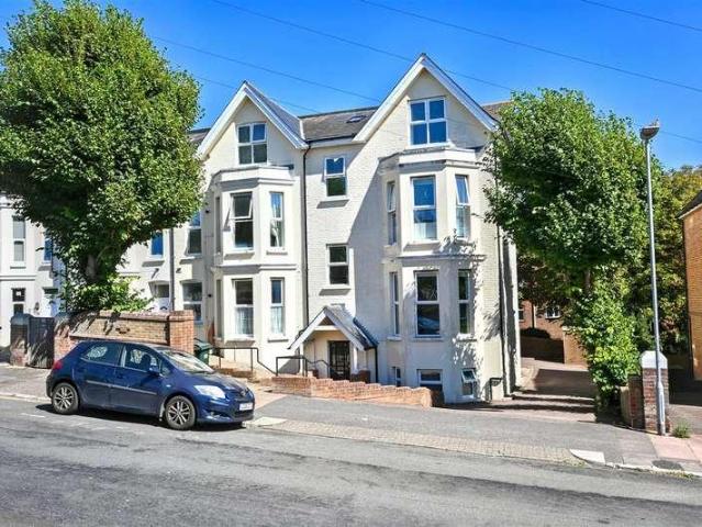 Flat for sale in Upperton, Eastbourne