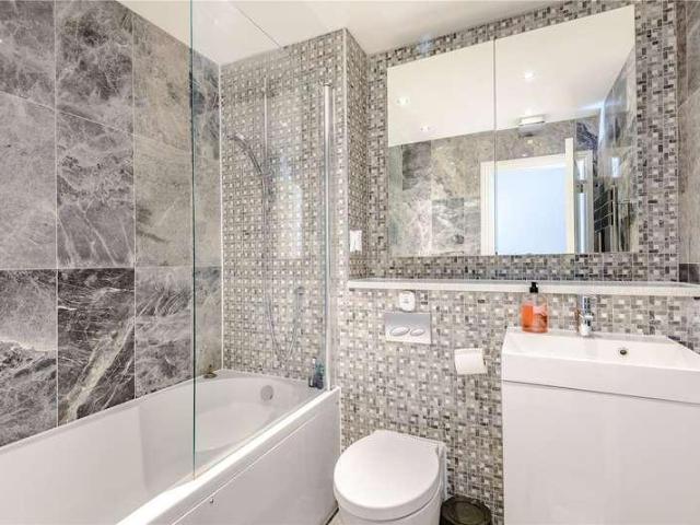 Flat for sale in Greater London