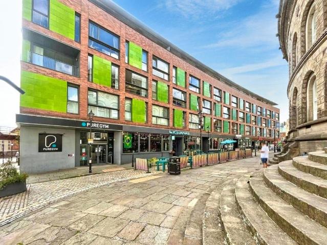 Flat for sale in West Yorkshire