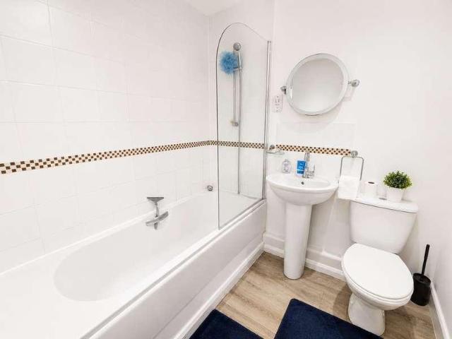 Flat for sale in Hythe, Colchester
