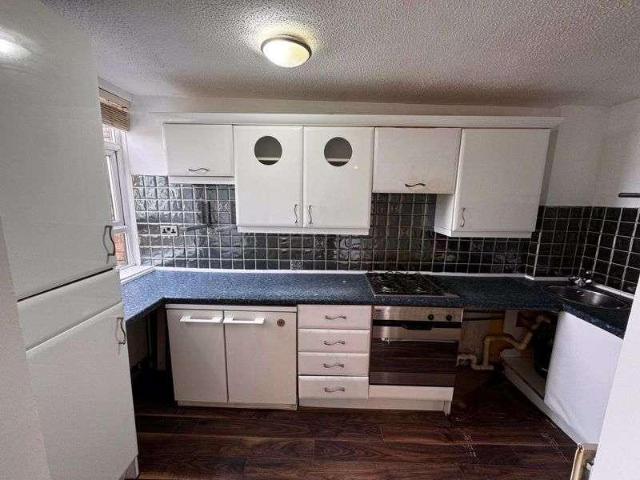 Flat for sale in Sulgrave, Washington