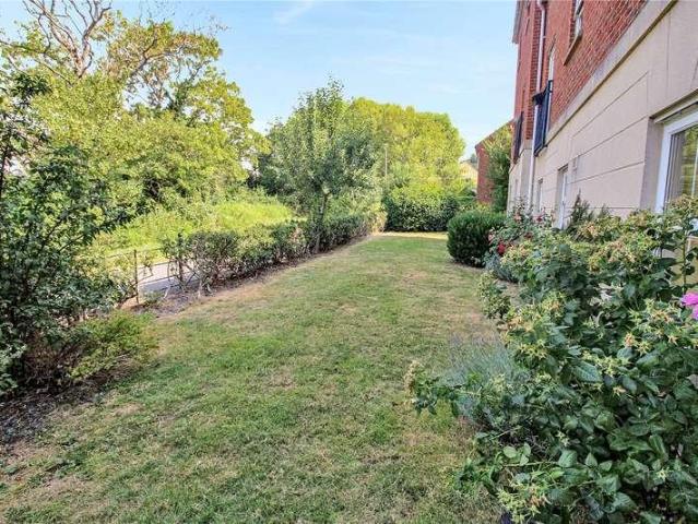 Flat for sale in Redhouse, Abbey Mead