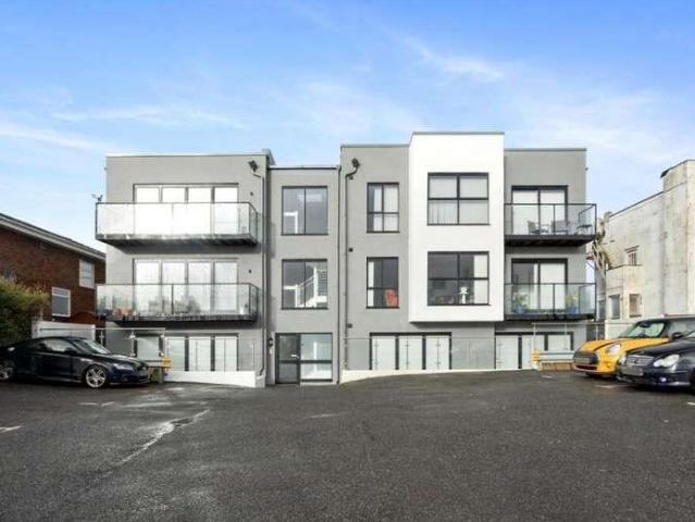 Flat for sale in Peacehaven, Iford