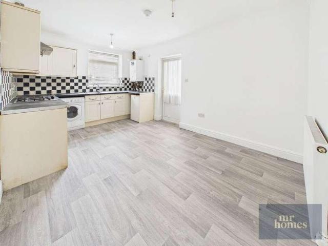 Flat for sale in Falcon Lodge, Wales