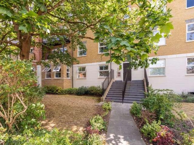 Flat for sale in Fishery, Maidenhead